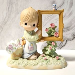 Precious moments "to God be the glory" figurine